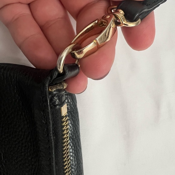 Tory Burch leather fold over crossbody. - Picture 11 of 12